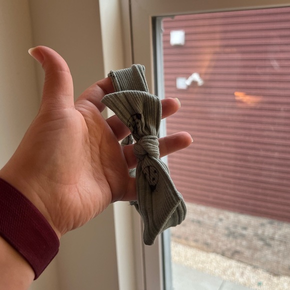 Grayson Mini Ladybug Romper 12M Green Ruffle Baby Girl Outfit - Picture 5 of 5